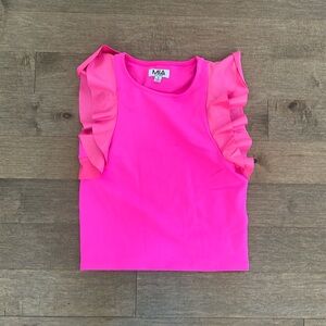 Neon pink riffle sleeve tank